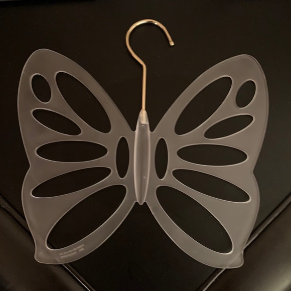 Butterfly scarf hanger - Picture 2 of 4